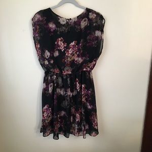 Lush Sz M floral dress